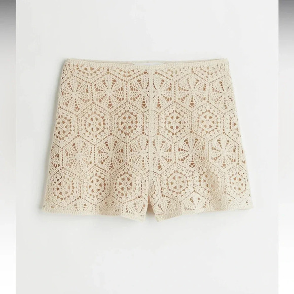 CROCHET-LOOK SHORTS and CROCHET-LOOK TOP - Picture 8 of 8